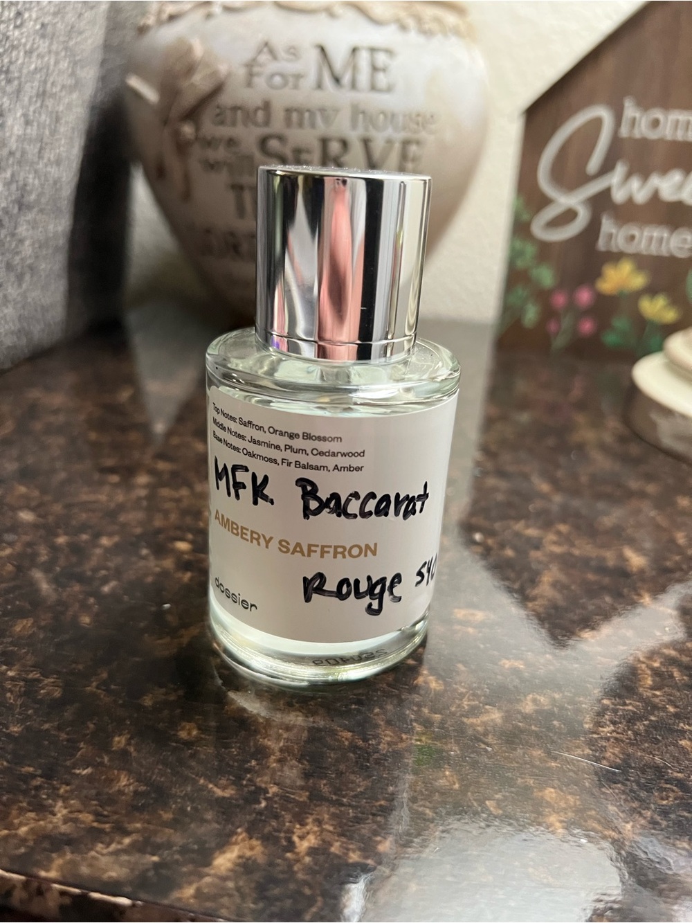 Dossier Ambery Saffron Eau de Parfum